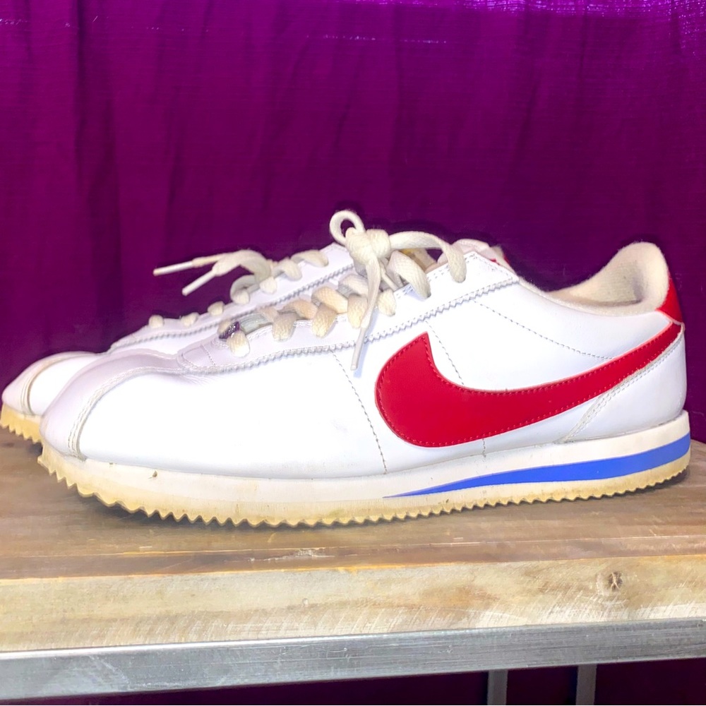 Nike Cortez “Forrest Gump” running shoes